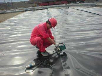 HDPE pond liner geomembrane welding machine