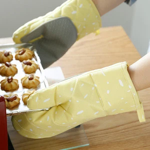 Hot Oven Mitts Baking Anti-Hot  Pad Oven Microwave Insulation Mat  Decoration Baking Mitts Kitchen Tools