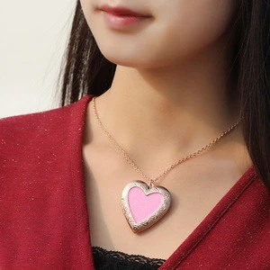 JAENONES New Fashion Luminous Peach Love Creative Pocket Watch Pendant Photo Box Necklace