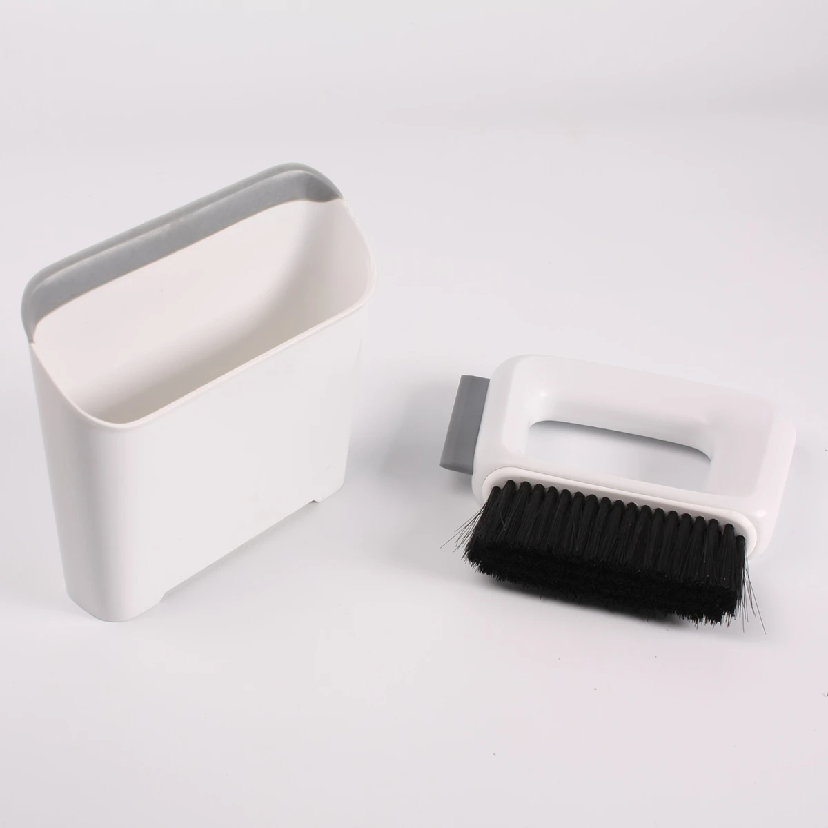 low price flexible soft housekeeping standing universal dust cleaning dustpan and brush for table