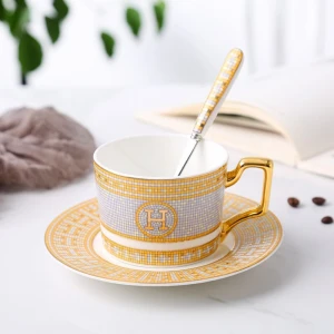Luxury 2pcs Porcelain Coffee Tea Set with Gold Decor Ceramic Tea Pot and Cup Set with Saucer