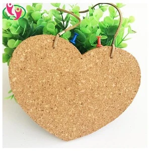 Novelty Heart Shape Cork Message Board with string