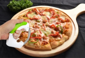Top rank Wholesale High Quality Vegetable Chopper Meat Slicer  Rolling Knife Wheel Stainless Steel Pizza Cutter With PP Handle