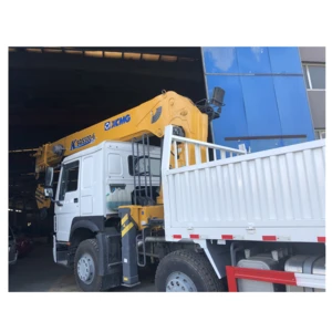 Truck Crane 20 ton Sinotruk howo 8x4 truck with crane China cargo truck good quality with crane  Straight Boom