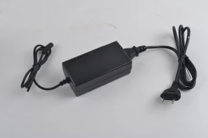 Universal 12V~24V Laptop Adapter 4.5A 96W ac to dc Power Adapter for 50/60hz Power Supply