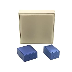 Arrow 1464 - Embeded Cushioin Top Plastic Jewellery Boxes