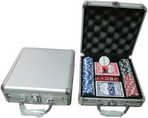 2013 new design aluminium chips case ,playing cards set ,200 holds poker set .