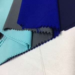 Buy 95 Polyester 5 Elastane Bi-stretch Fabric/polyester Spandex Blend  Fabric For Garments And Trousers from Wujiang Pengnuo Textile Co., Ltd.,  China