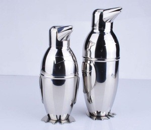 Bar tool penguin cocktail shaker set for bar
