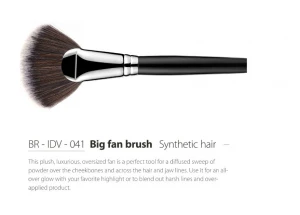 Big Fan Brush Synthetic Hair Cosmetic Brush