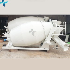 https://img2.tradewheel.com/uploads/images/products/3/0/china-factory-complete-small-cement-car-beton-mixer-truck1-0267106001552627272.jpg.webp