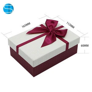 Christmas surprise Hot Sale Customized Size Paper Cosmetic Box With Ribbon Butterfly luxury