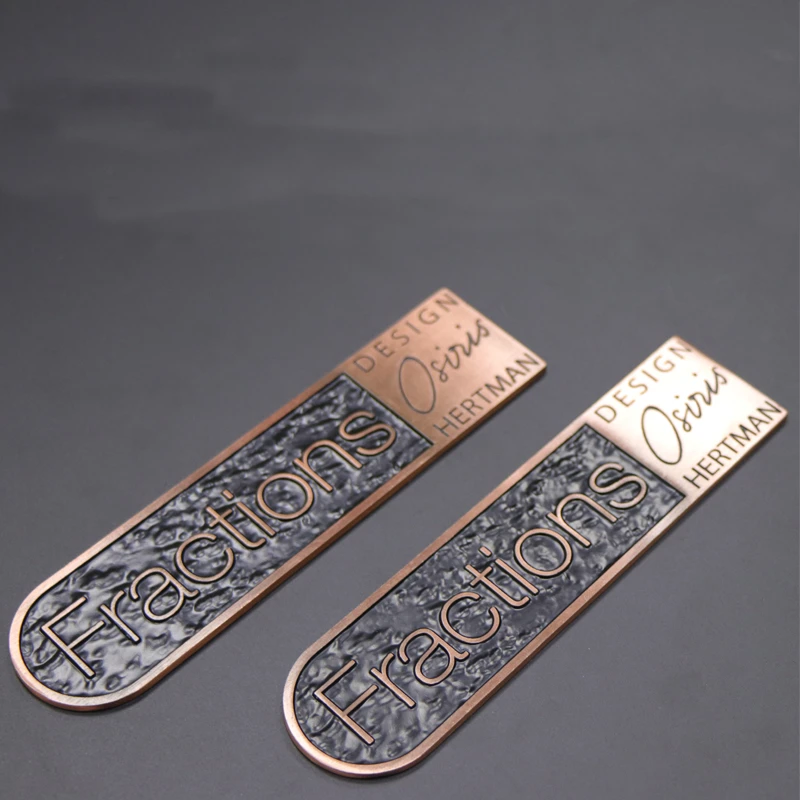 Die-casting lacquering antique  metal chrome nameplates electroplated decorative zinc alloy nameplate
