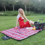 Outdoor blanket factory wholesale large camping beach mat foldable