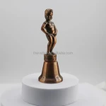 Travelpro Customized 3D Brussels Manneken Pis Metal Bronze Art Decor Statue and Sculpture with Dinner Bell home decoration items