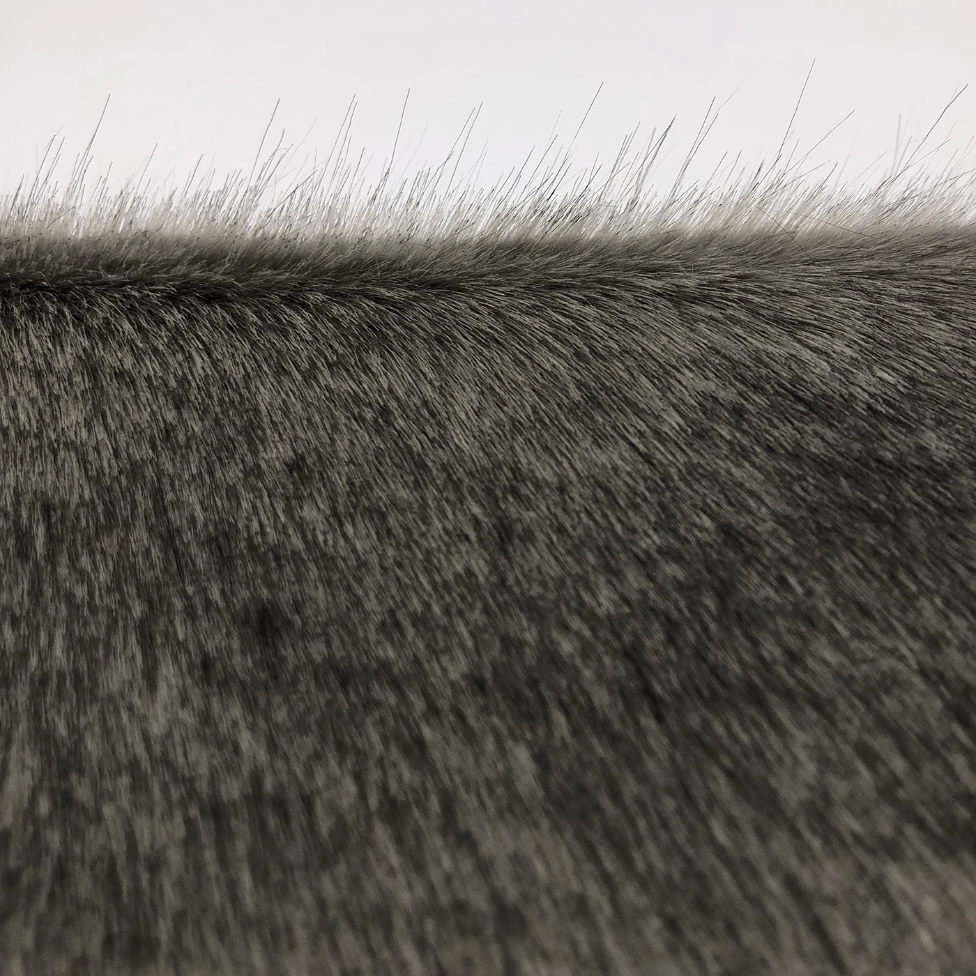 Wholesale clearance processing artificial dyed sharp fur Stock fabric factory direct sales