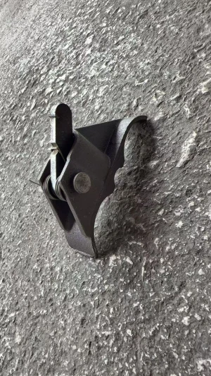 Heavy-Duty Mountain Type Card Clamp – Durable Metal Fastener for Secure Fixing