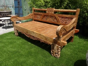balines carving daybed