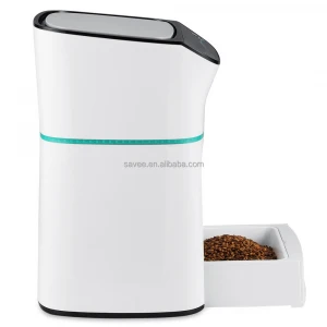2021 Inventory newest dog pet cat food and water dispenser remote pet feeder automatic pet feeder