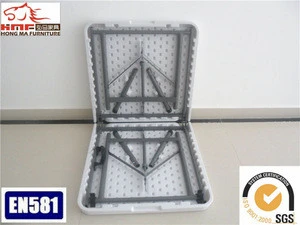 4ft cheap restaurant tables and chairs of blow molding outdoor furniture made in China for wholesale