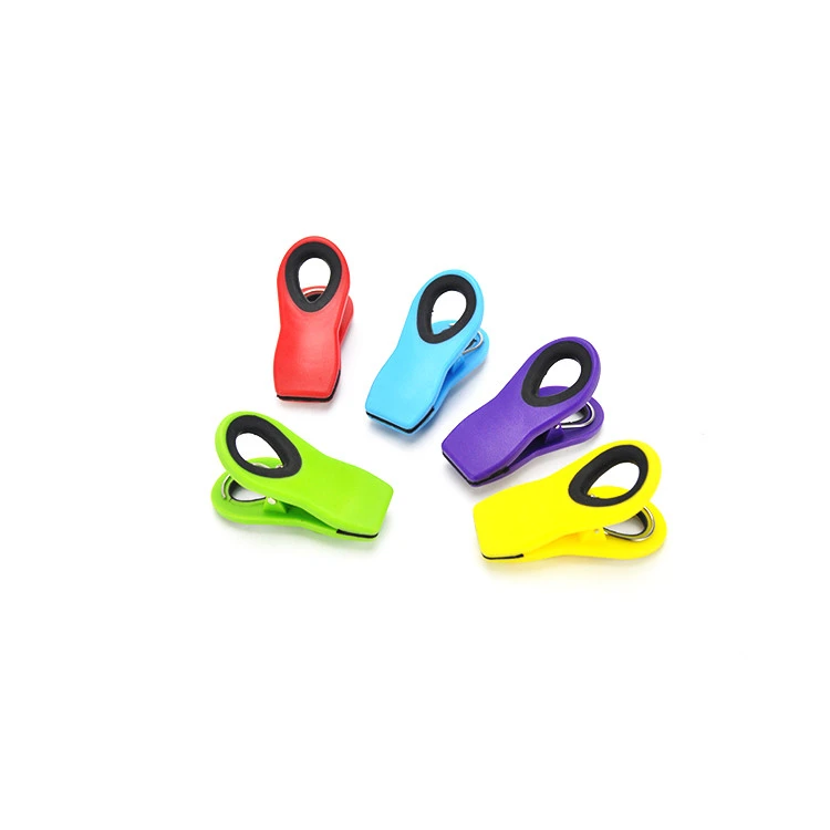 https://img2.tradewheel.com/uploads/images/products/3/1/bag-clip-with-magnet-set-of-5-kitchen-clips-magnetic-chip-clips-for-bags-food-bag-clips-with-airtight-seal1-0106485001624359530.jpg.webp