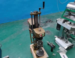 Bottle cap sealing machine bottle sealer glass bottle capping machine