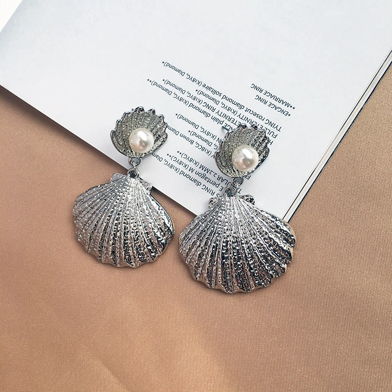 European Creative Gold Plated Imitation Pearl Shell Drop Earrings Textured Matte Conch Shell Drop Earrings