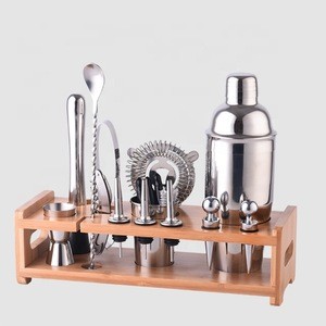 Factory Direct New Products bamboo wood stand bar tools 700ml stainless steel cocktail shaker wine bar accessory set