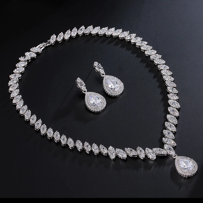 High Quality Stylish  European copper silver zircon Wedding Bridal pendant Necklace earrings Jewelry Set