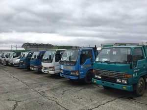 Japan transportation delivery cargo heavy toyota cargo truck