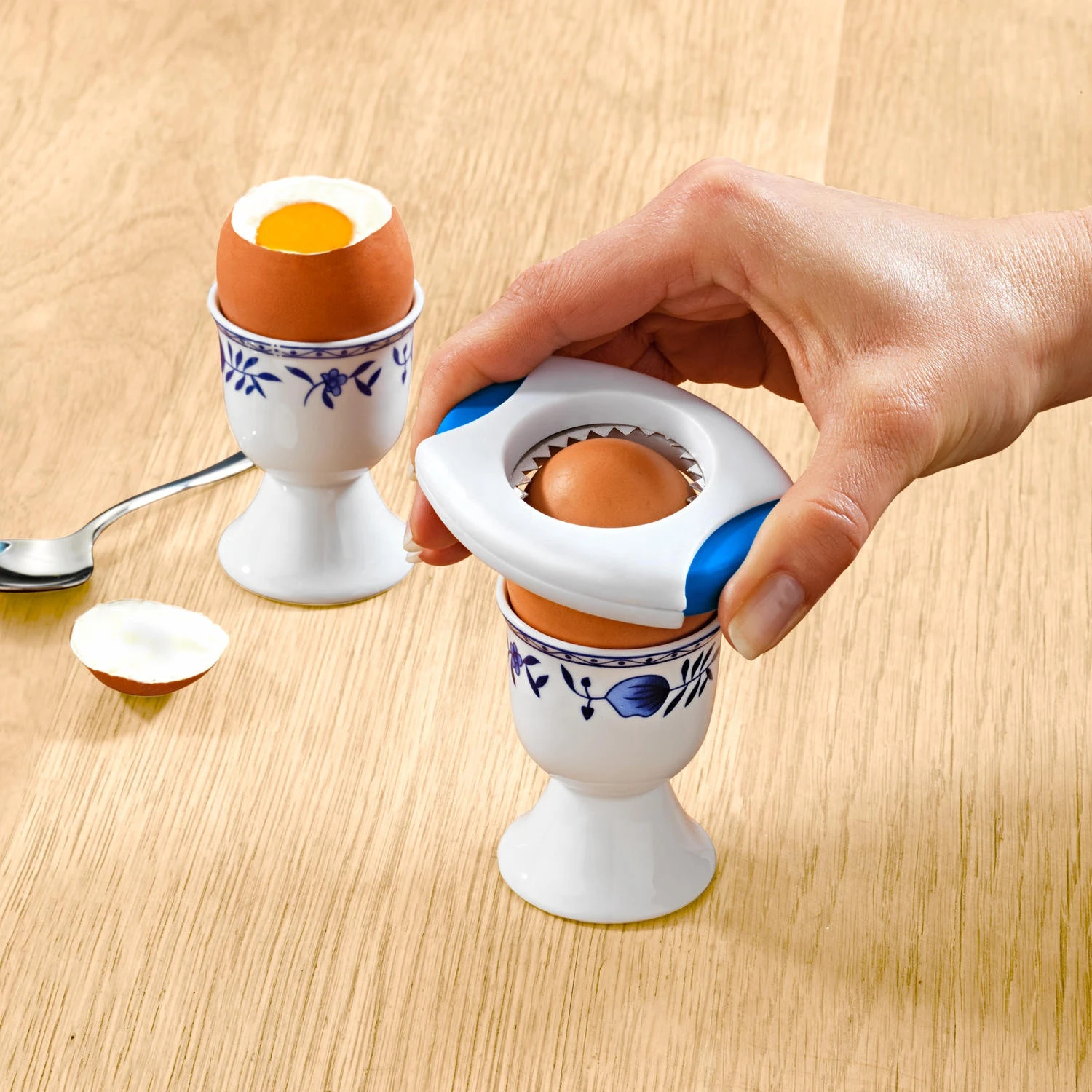 Kitchen Accessories Food Grade Egg Shell Breaker Cutter Sheller Egg opener snipper separate Topper with plastic handle