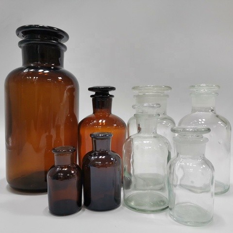 Laboratory glassware supplies a bottle for chemical reagents 500ml amber reagent glass bottle