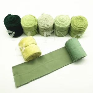 Manufacturer 100% Wool Polyester Blanket Soft Roll With White Ribbon