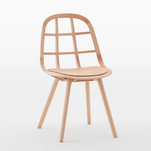 Modern designed wooden dining chair Customizable Windsor chair