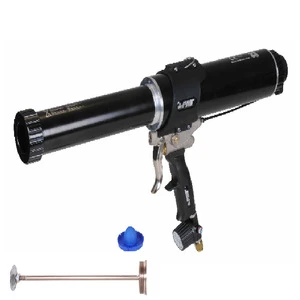 Pneumatic caulking gun for extrusion of cartrige and sausages