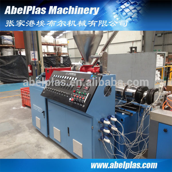 PVC cable trunking extruder machine