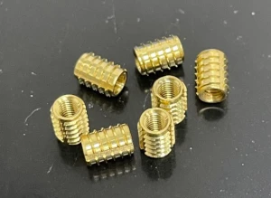 Brass  and stainless steel self-tapping Threaded Inserts for plastic