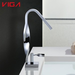 China Supply Long Neck Single Handle Deck Mounted Waterfall Face Brass Basin Faucet Tap Single Lever Basin Faucets