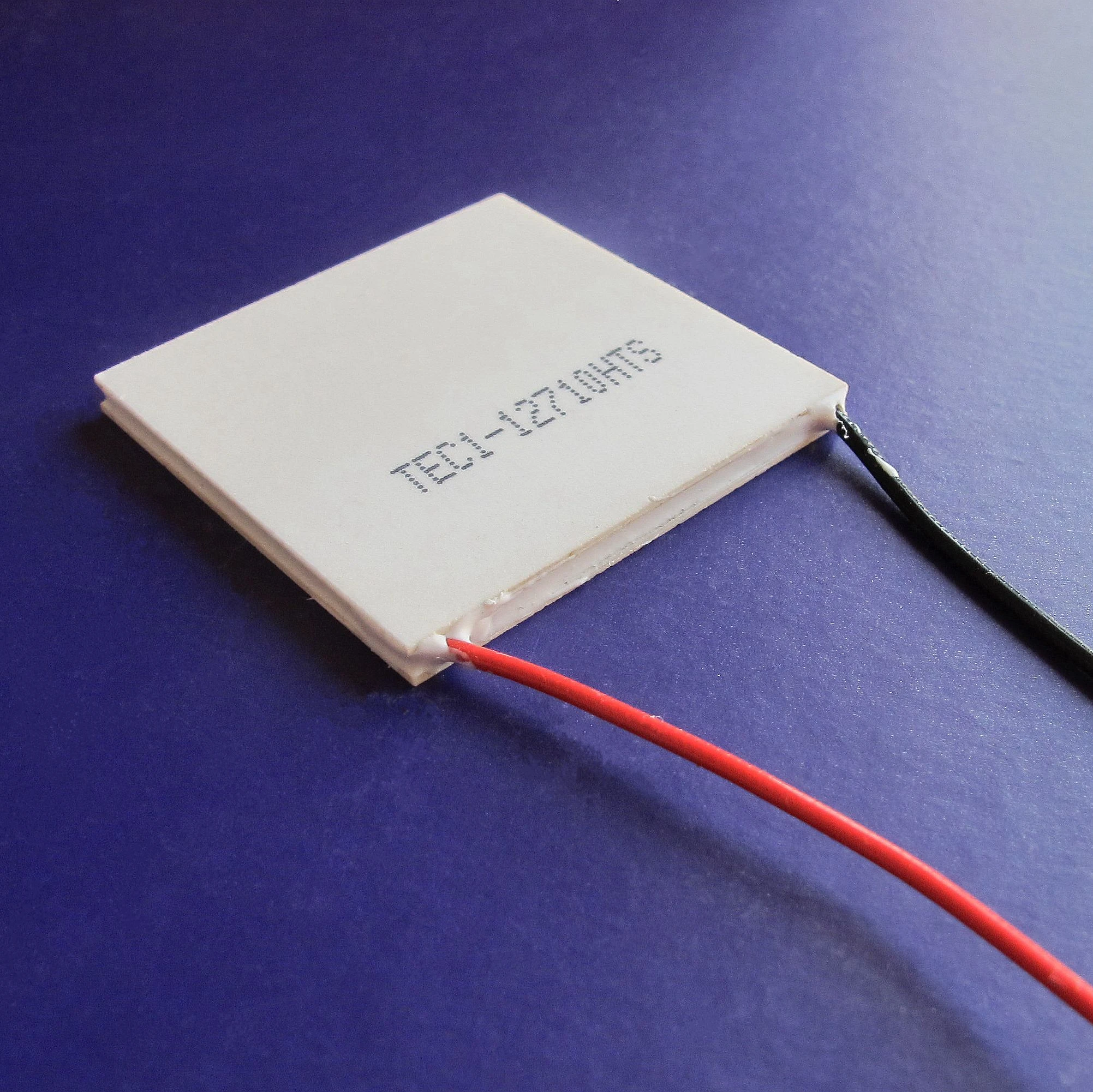 HB Semiconductor Thermoelectric Cooler Cooling Peltier TEC1-12710HTS 40*40mm 12V