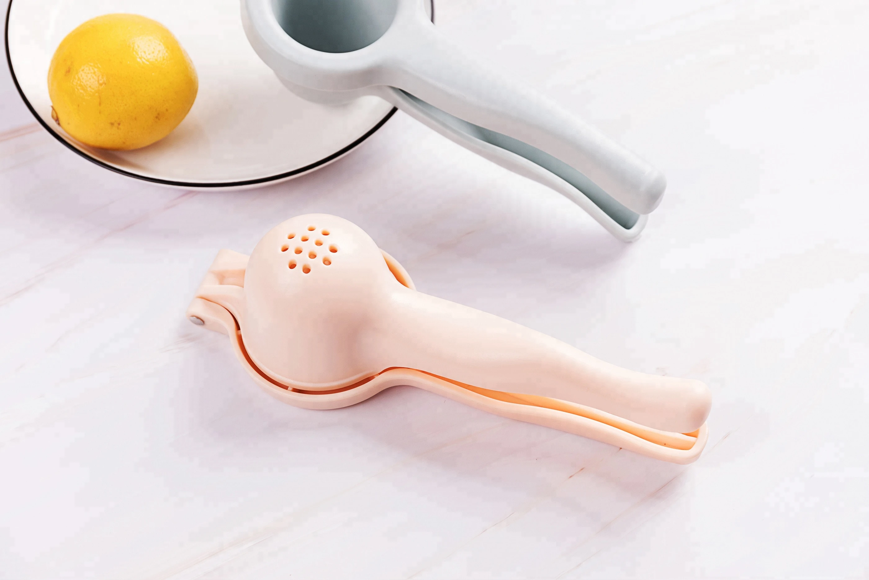 High-quality non-electric manual hand juicer