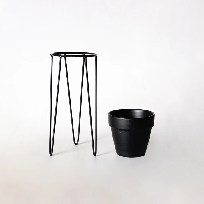 Home garden decorative metal iron wore pot plant holder,tripod shelf with 1 pc black pot