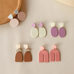 JUHU 2020 New Clay Paint Contrast Stud Earrings For Girl Fashion Simple Geometric Acrylic Multicolor Jewelry Party
