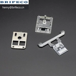 Metal pressing and zink casting combined lock system for range hood filter