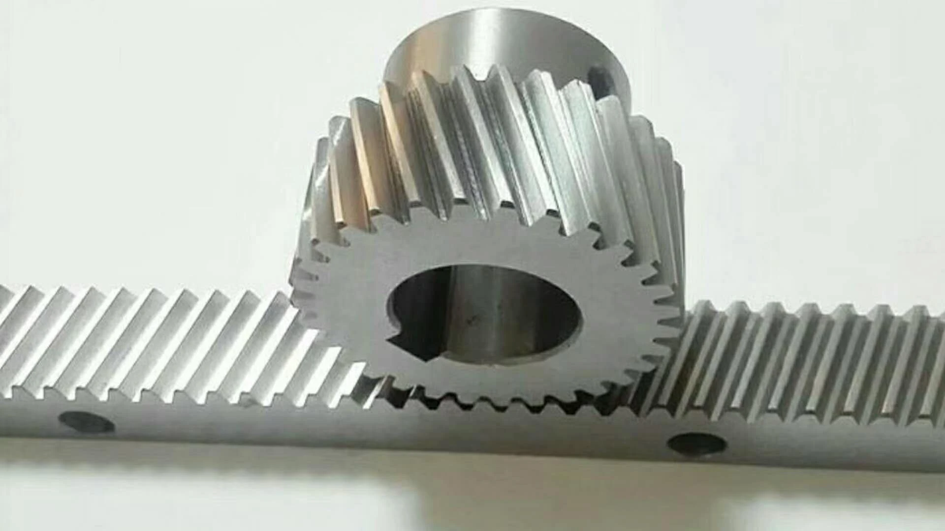 MMS wholesale high precision DIN6 DIN7 M3 29*29*1000 CNC machine  Helical Gear Rack and Pinion