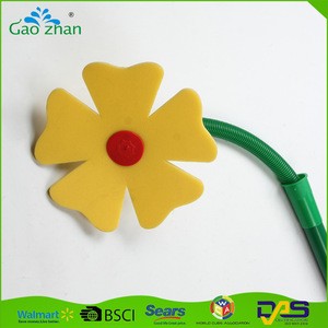 Ningbo manufacturer plastic garden water dancing sprinkler flower shape