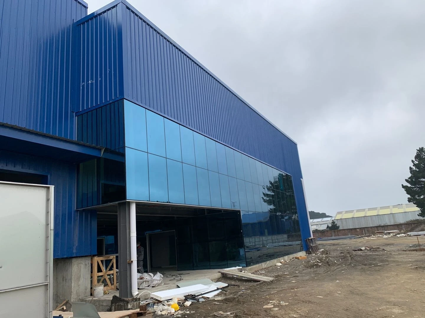 Prefab Insulated Low Cost 1000 Sqm Warehouse Material Workshop Building Design Prefab Construction Steel Structure Warehouse