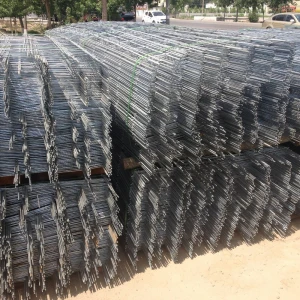 PVC Coated Galvanized Welded Wire Mesh Building Fence Mesh Panel