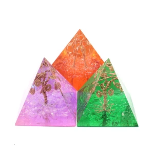 Wholesale gum resin organic energy tower natural crystal stone pyramid handicrafts feng Shui decorations gifts crystal crafts