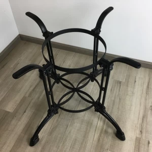Wholesale Restaurant Catering Outdoor Garden Classical metal restaurant table base Steady Four Claws Cast Iron Mental Furniture