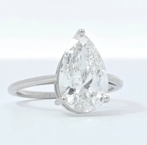 Pear Shaped Lab-grown diamond Ring